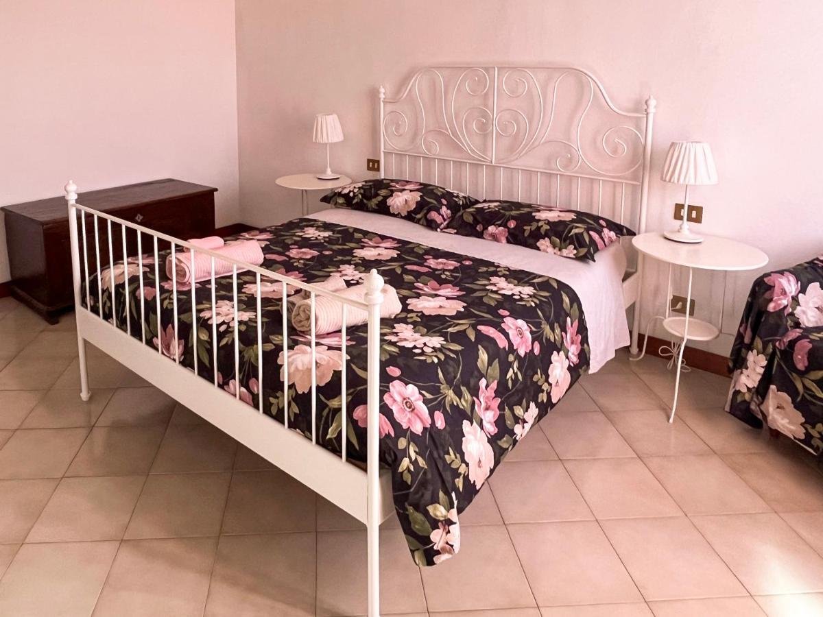 Villetta Stile Liberty A מרינה די פיזה מראה חיצוני תמונה
